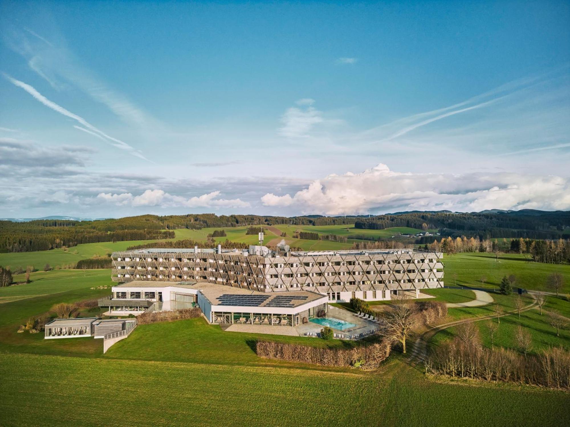 Falkensteiner Hotel Bad Leonfelden Superior (Adults Only) エクステリア 写真